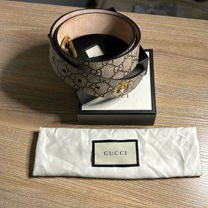Gucci Supreme Monogram Tiger Belt